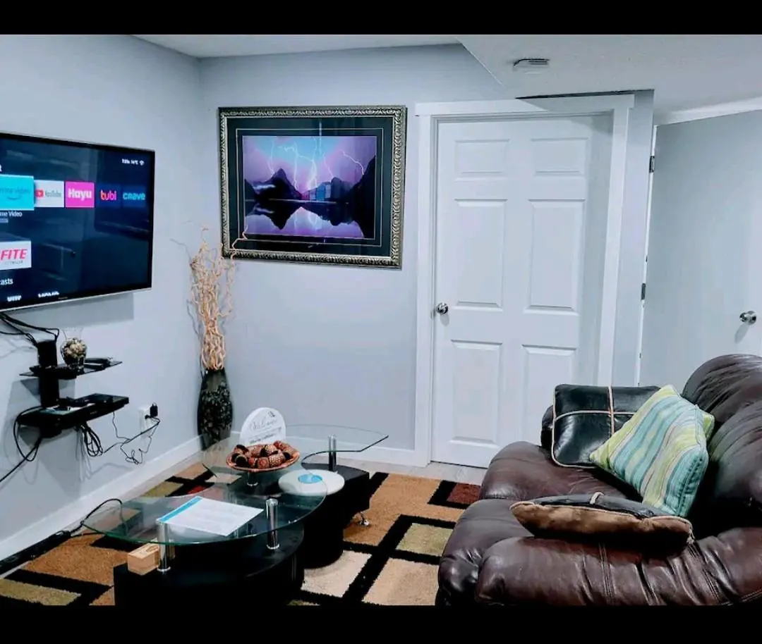 One Bedroom Basement Suite With Separate Entrance Near Airport Calgary